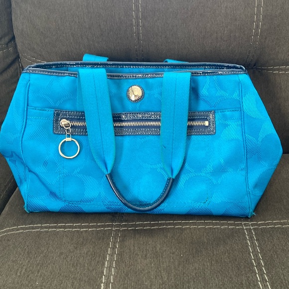 Coach Handbags - RARE VINTAGE COACH BAG